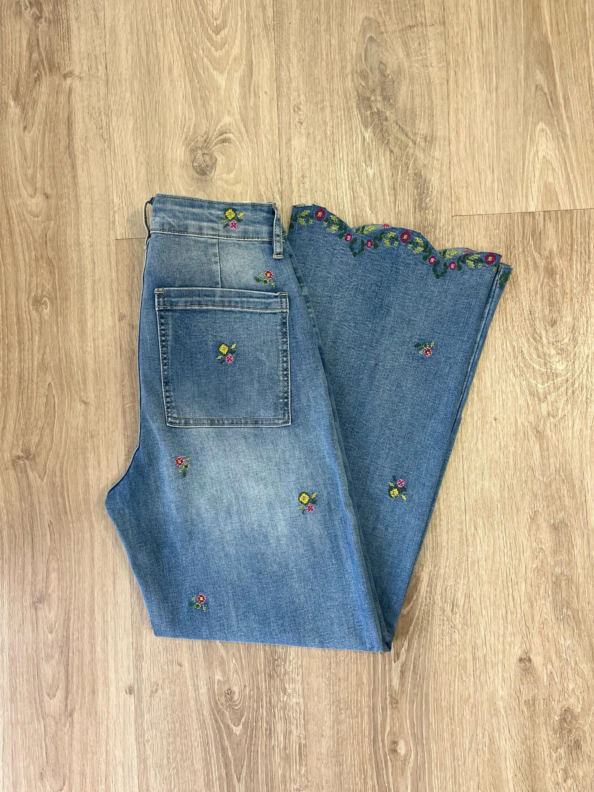 Pantalón wide leg bordado